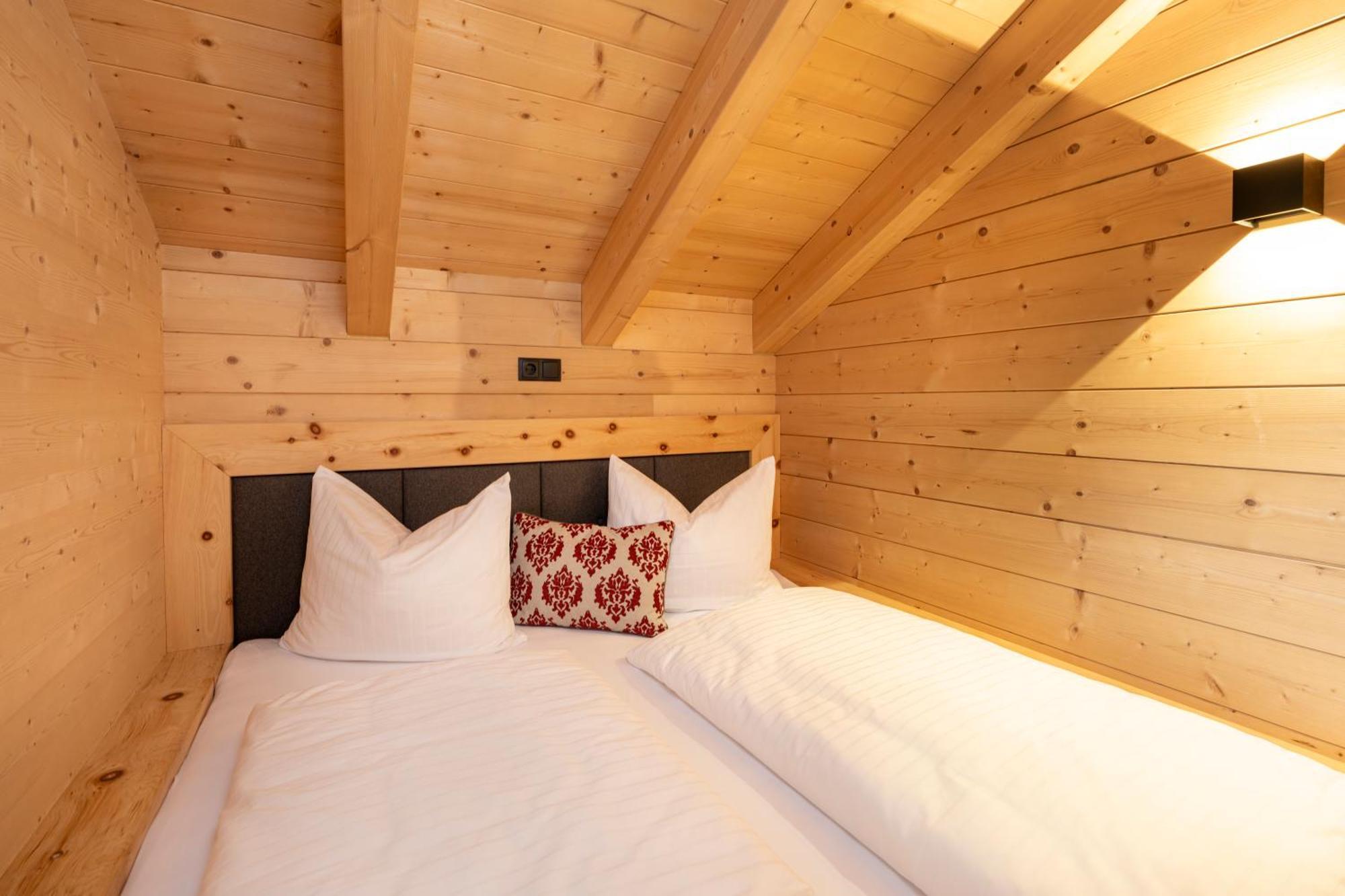 Holzlodge Deluxe Radstadt Eksteriør bilde